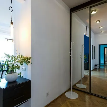 דירה 2-rooms In Old Town - 300 Meters To Town Hall ורוצלב